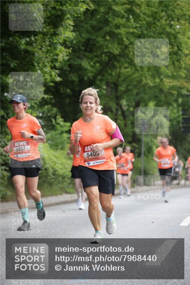 15.06.2025 - REWE Women's Run Jannik Wohlers http://msf.ph/oto/7968440 15.06.2025 10:03:41 Laufen 5207, 5405 meine-sportfotos.de