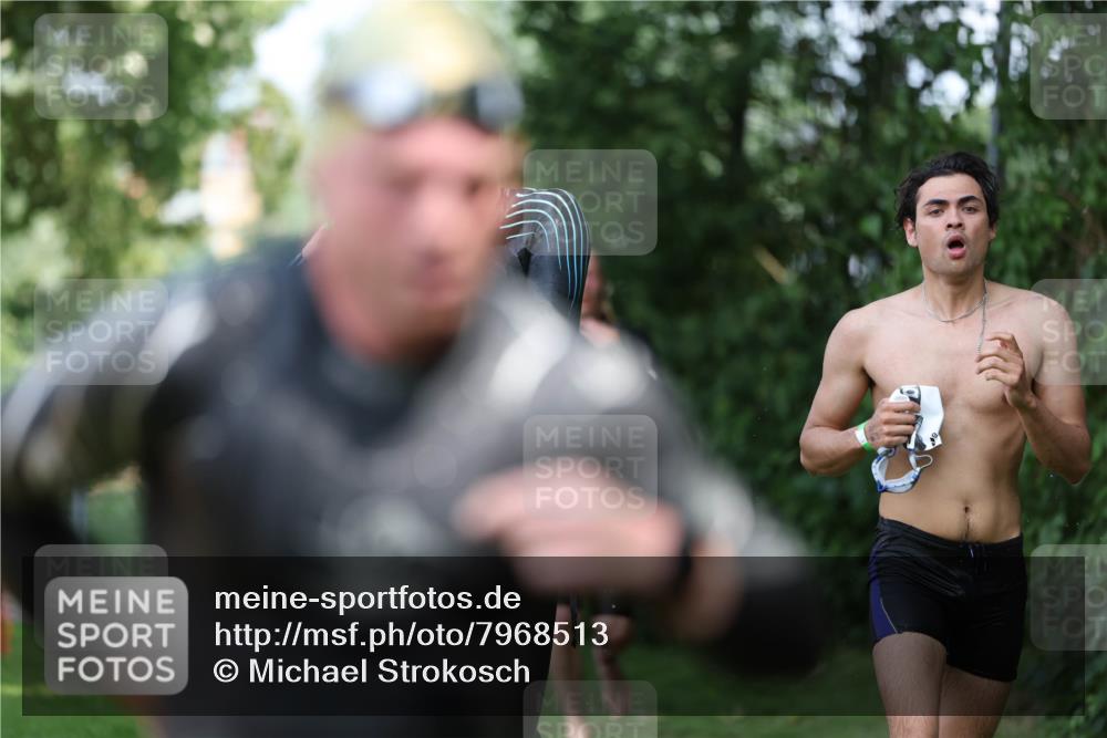 15.06.2025 - 7 Türme Triathlon Michael Strokosch http://msf.ph/oto/7968513 15.06.2025 12:54:53 Schwimmen 157, 701, 719, 723, 740, 762, 881, 916, 939, 945, 950, 1024, 1104, 1182 meine-sportfotos.de