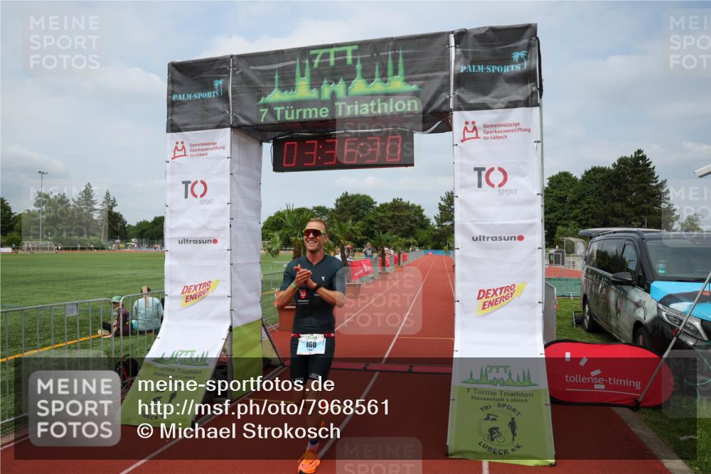 15.06.2025 - 7 Türme Triathlon Michael Strokosch http://msf.ph/oto/7968561 15.06.2025 13:36:30 Ziel 460 meine-sportfotos.de