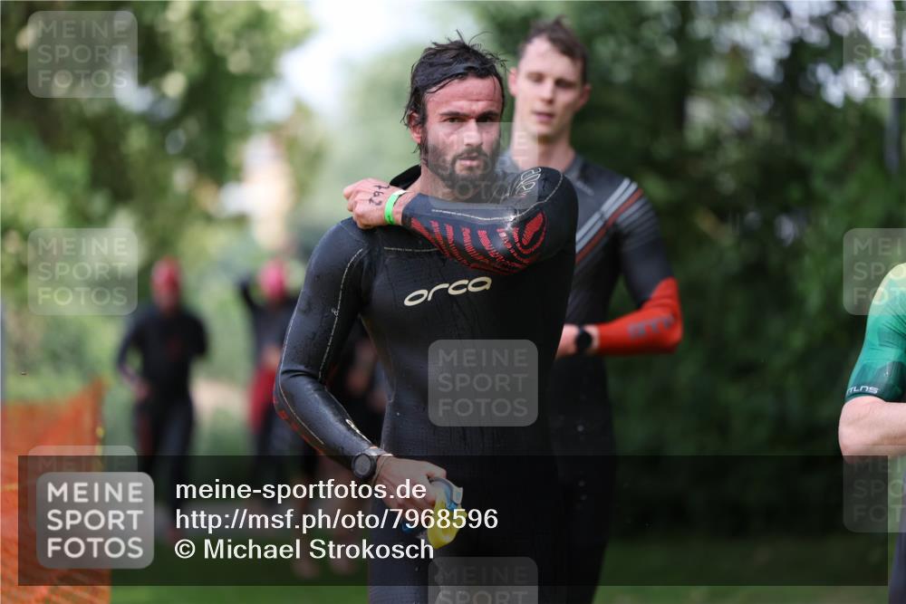 15.06.2025 - 7 Türme Triathlon Michael Strokosch http://msf.ph/oto/7968596 15.06.2025 12:55:04 Schwimmen 157, 701, 719, 723, 727, 745, 762, 772, 801, 846, 859, 865, 881, 945, 950, 952, 1019, 1024, 1152, 1182 meine-sportfotos.de