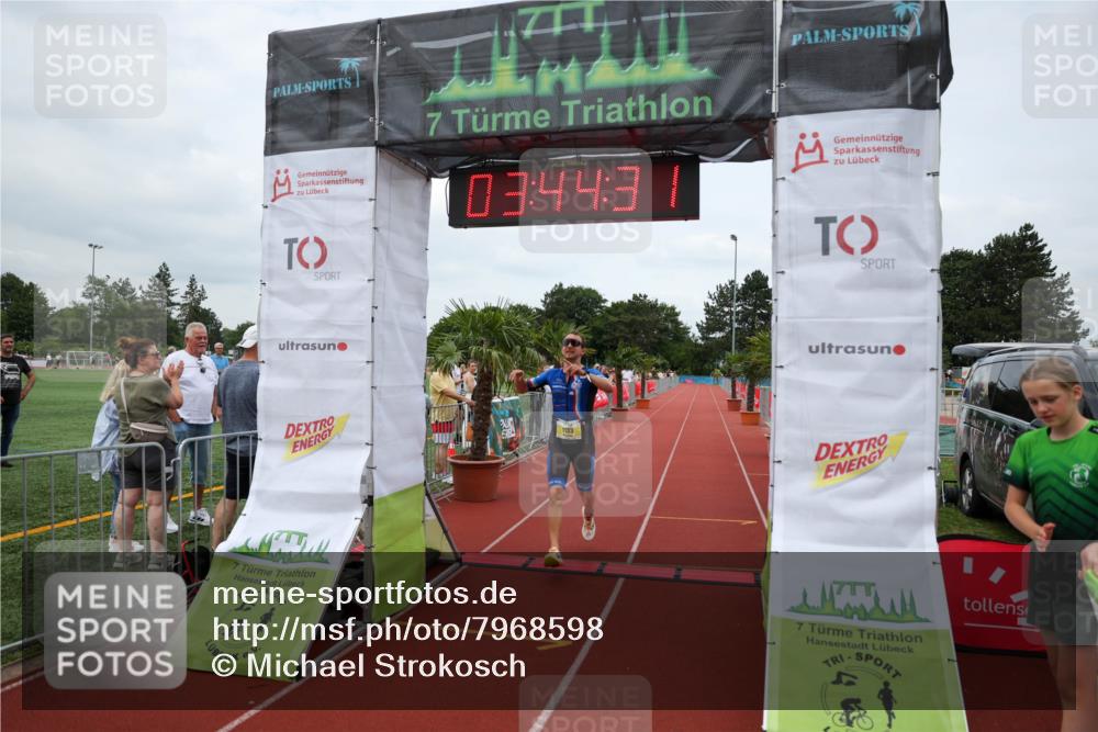15.06.2025 - 7 Türme Triathlon Michael Strokosch http://msf.ph/oto/7968598 15.06.2025 13:44:31 Ziel 1133 meine-sportfotos.de