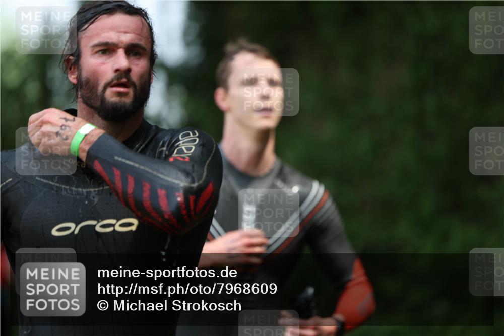 15.06.2025 - 7 Türme Triathlon Michael Strokosch http://msf.ph/oto/7968609 15.06.2025 12:55:05 Schwimmen 157, 701, 723, 727, 745, 762, 772, 801, 846, 859, 865, 881, 945, 950, 952, 1019, 1024, 1152, 1182 meine-sportfotos.de