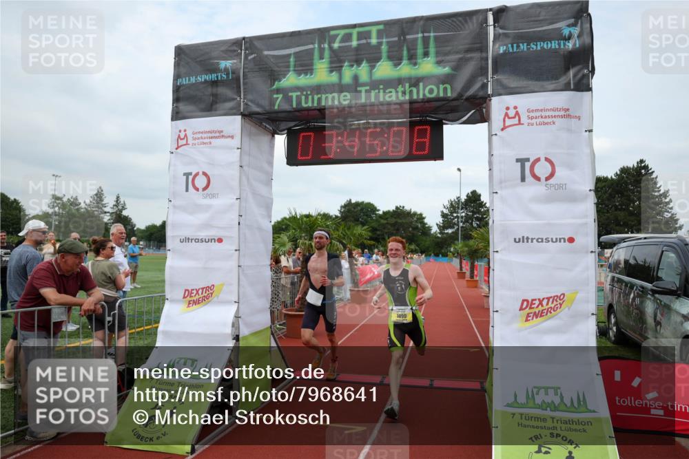 15.06.2025 - 7 Türme Triathlon Michael Strokosch http://msf.ph/oto/7968641 15.06.2025 13:45:07 Ziel 618, 1090 meine-sportfotos.de