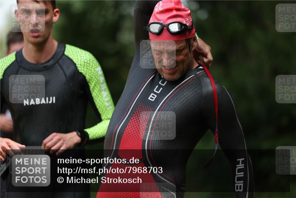 15.06.2025 - 7 Türme Triathlon Michael Strokosch http://msf.ph/oto/7968703 15.06.2025 12:55:15 Schwimmen 157, 701, 723, 727, 745, 762, 769, 772, 784, 797, 801, 846, 859, 865, 927, 950, 952, 955, 1011, 1019, 1075, 1152 meine-sportfotos.de