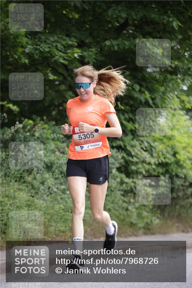 15.06.2025 - REWE Women's Run Jannik Wohlers http://msf.ph/oto/7968726 15.06.2025 10:03:57 Laufen 5305, 41 meine-sportfotos.de