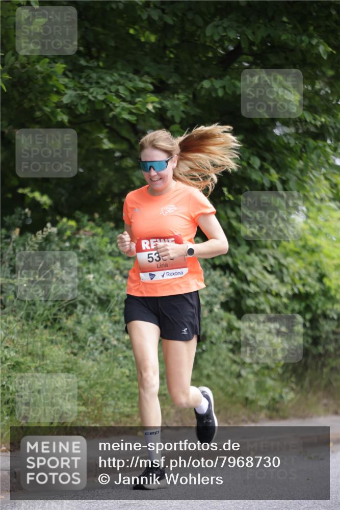 15.06.2025 - REWE Women's Run Jannik Wohlers http://msf.ph/oto/7968730 15.06.2025 10:03:57 Laufen 53, 41 meine-sportfotos.de