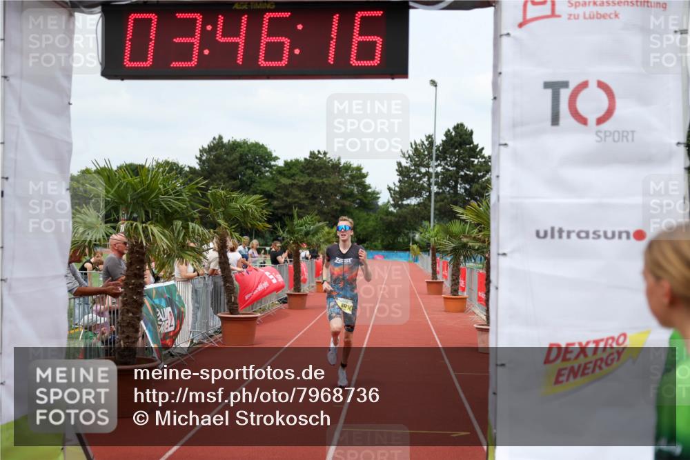15.06.2025 - 7 Türme Triathlon Michael Strokosch http://msf.ph/oto/7968736 15.06.2025 13:46:15 Ziel 817 meine-sportfotos.de
