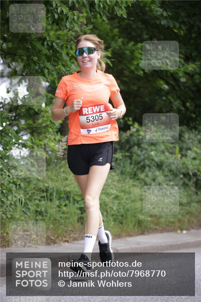 15.06.2025 - REWE Women's Run Jannik Wohlers http://msf.ph/oto/7968770 15.06.2025 10:03:58 Laufen 5305, 41 meine-sportfotos.de