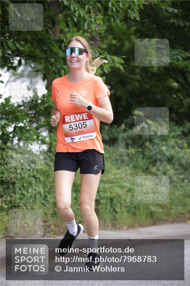 15.06.2025 - REWE Women's Run Jannik Wohlers http://msf.ph/oto/7968783 15.06.2025 10:03:58 Laufen 5305, 777777 meine-sportfotos.de