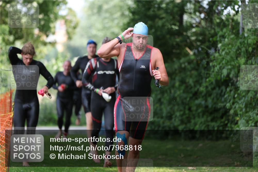 15.06.2025 - 7 Türme Triathlon Michael Strokosch http://msf.ph/oto/7968818 15.06.2025 12:55:27 Schwimmen 727, 745, 755, 763, 769, 772, 784, 792, 797, 801, 805, 859, 865, 879, 919, 927, 955, 1011, 1019, 1029, 1075, 1169 meine-sportfotos.de