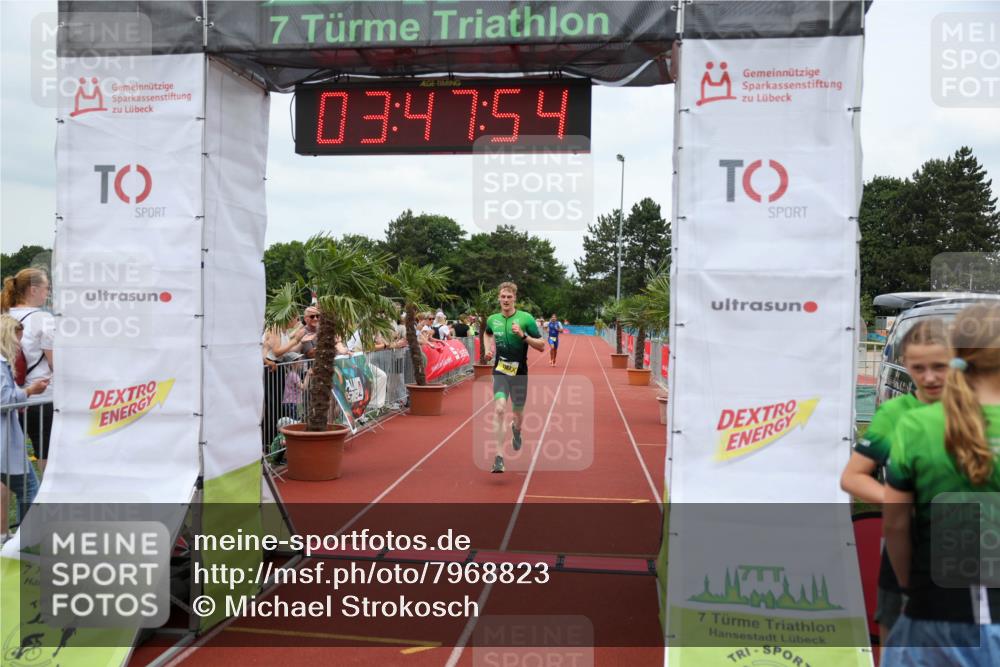 15.06.2025 - 7 Türme Triathlon Michael Strokosch http://msf.ph/oto/7968823 15.06.2025 13:47:54 Ziel 1182 meine-sportfotos.de