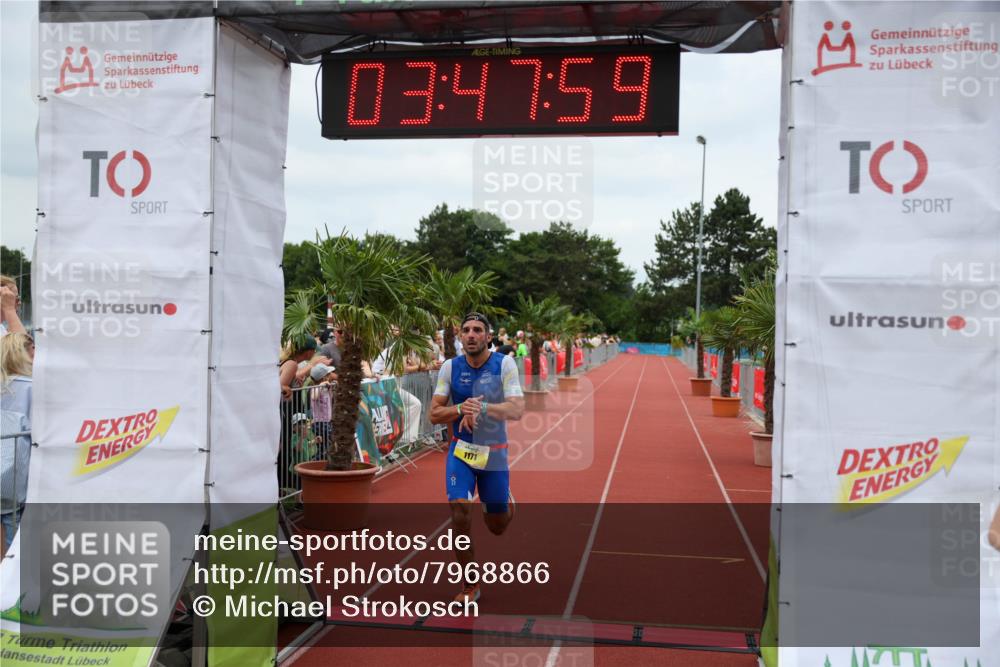 15.06.2025 - 7 Türme Triathlon Michael Strokosch http://msf.ph/oto/7968866 15.06.2025 13:47:59 Ziel 1171, 1182 meine-sportfotos.de