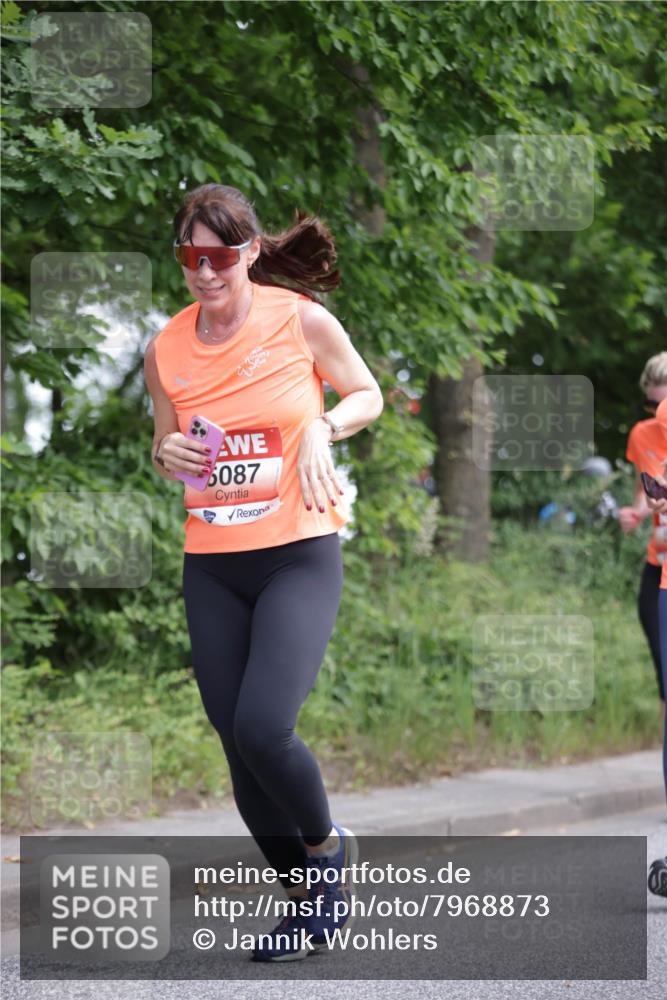 15.06.2025 - REWE Women's Run Jannik Wohlers http://msf.ph/oto/7968873 15.06.2025 10:04:03 Laufen 087 meine-sportfotos.de