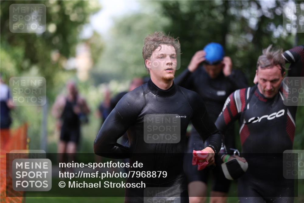 15.06.2025 - 7 Türme Triathlon Michael Strokosch http://msf.ph/oto/7968879 15.06.2025 12:55:31 Schwimmen 727, 745, 755, 763, 769, 784, 792, 797, 801, 805, 859, 877, 879, 919, 927, 955, 1011, 1023, 1029, 1075, 1169 meine-sportfotos.de