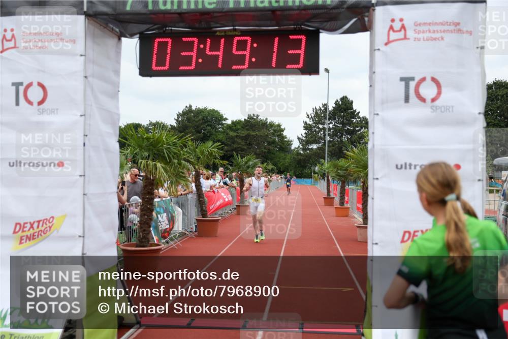 15.06.2025 - 7 Türme Triathlon Michael Strokosch http://msf.ph/oto/7968900 15.06.2025 13:49:13 Ziel 1016 meine-sportfotos.de