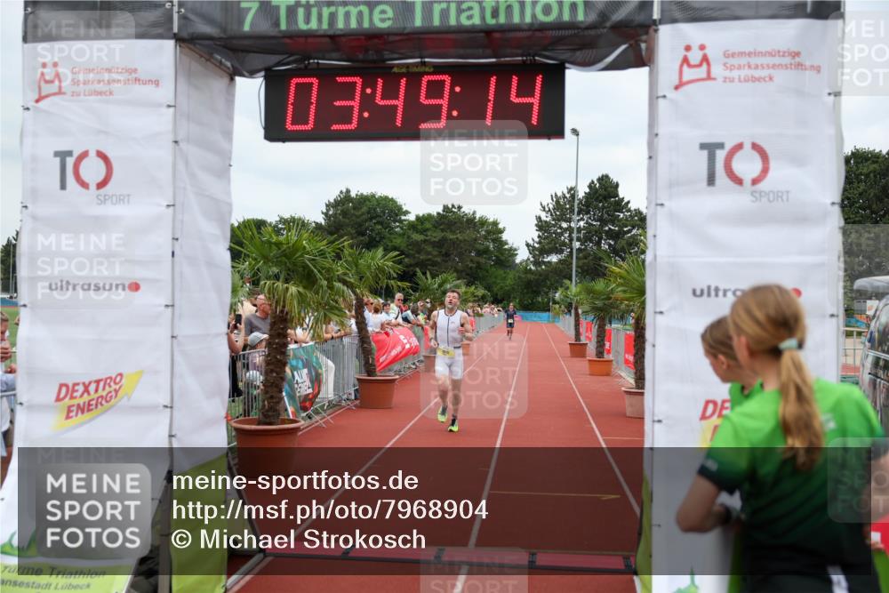 15.06.2025 - 7 Türme Triathlon Michael Strokosch http://msf.ph/oto/7968904 15.06.2025 13:49:13 Ziel 1016 meine-sportfotos.de