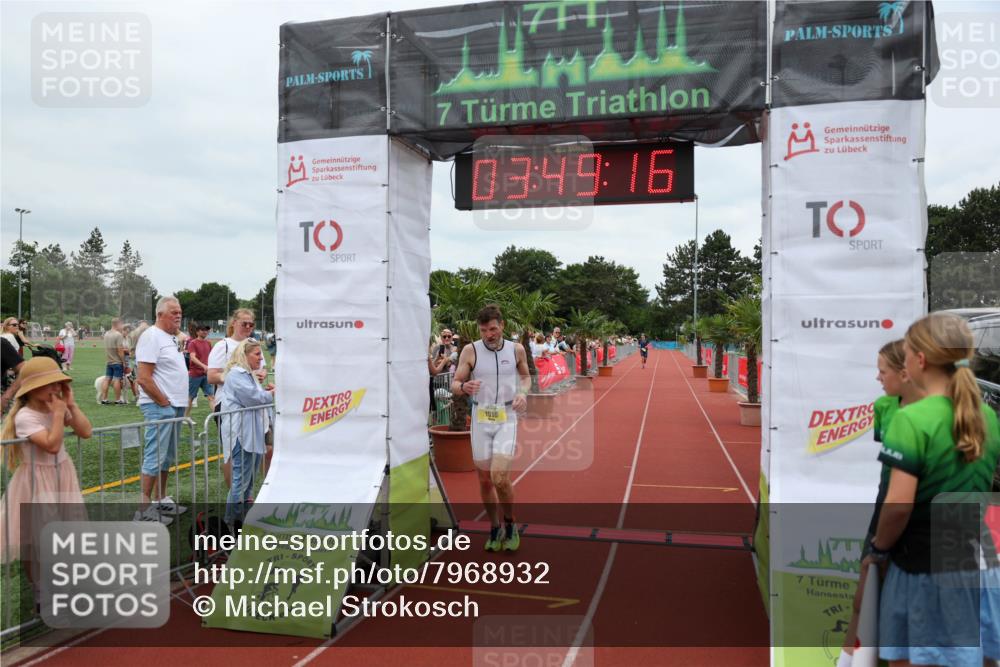 15.06.2025 - 7 Türme Triathlon Michael Strokosch http://msf.ph/oto/7968932 15.06.2025 13:49:15 Ziel 1016 meine-sportfotos.de