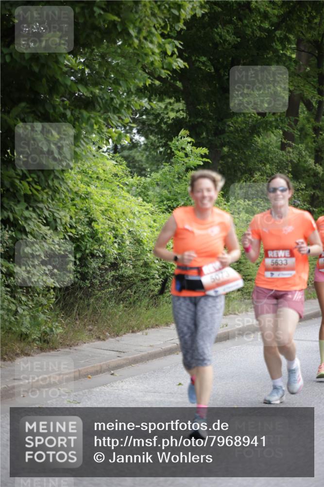 15.06.2025 - REWE Women's Run Jannik Wohlers http://msf.ph/oto/7968941 15.06.2025 10:04:09 Laufen 5073, 5633 meine-sportfotos.de
