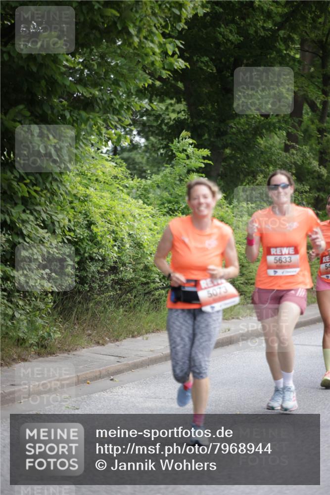 15.06.2025 - REWE Women's Run Jannik Wohlers http://msf.ph/oto/7968944 15.06.2025 10:04:09 Laufen 5073, 5633 meine-sportfotos.de