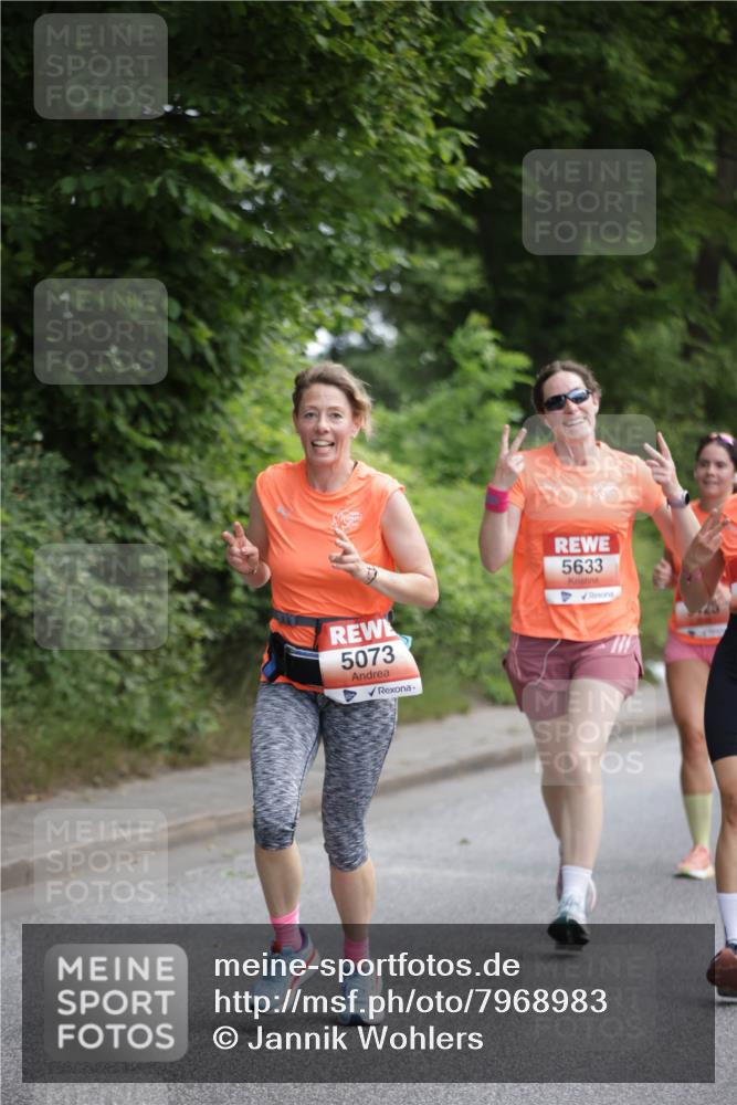 15.06.2025 - REWE Women's Run Jannik Wohlers http://msf.ph/oto/7968983 15.06.2025 10:04:10 Laufen 5073, 5633 meine-sportfotos.de