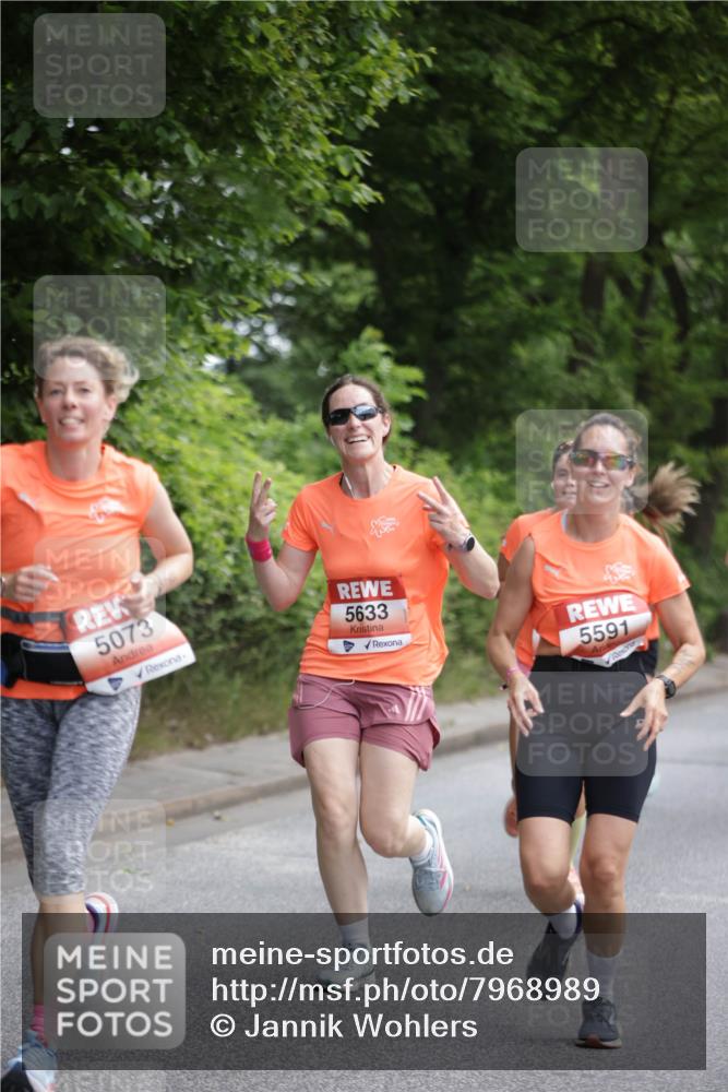 15.06.2025 - REWE Women's Run Jannik Wohlers http://msf.ph/oto/7968989 15.06.2025 10:04:11 Laufen 5073, 5633, 5591 meine-sportfotos.de