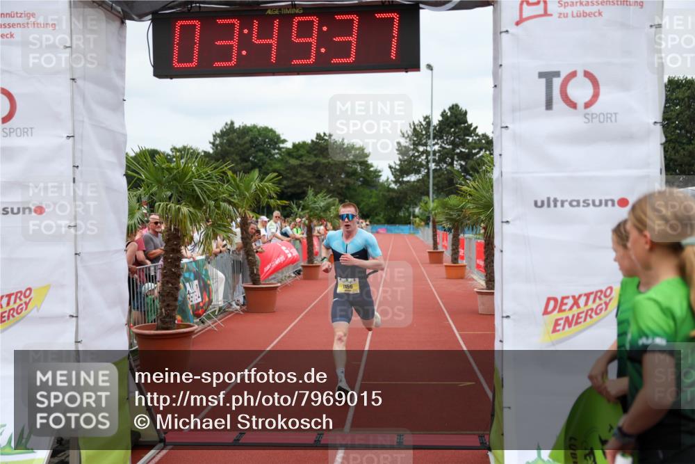 15.06.2025 - 7 Türme Triathlon Michael Strokosch http://msf.ph/oto/7969015 15.06.2025 13:49:36 Ziel 1156 meine-sportfotos.de