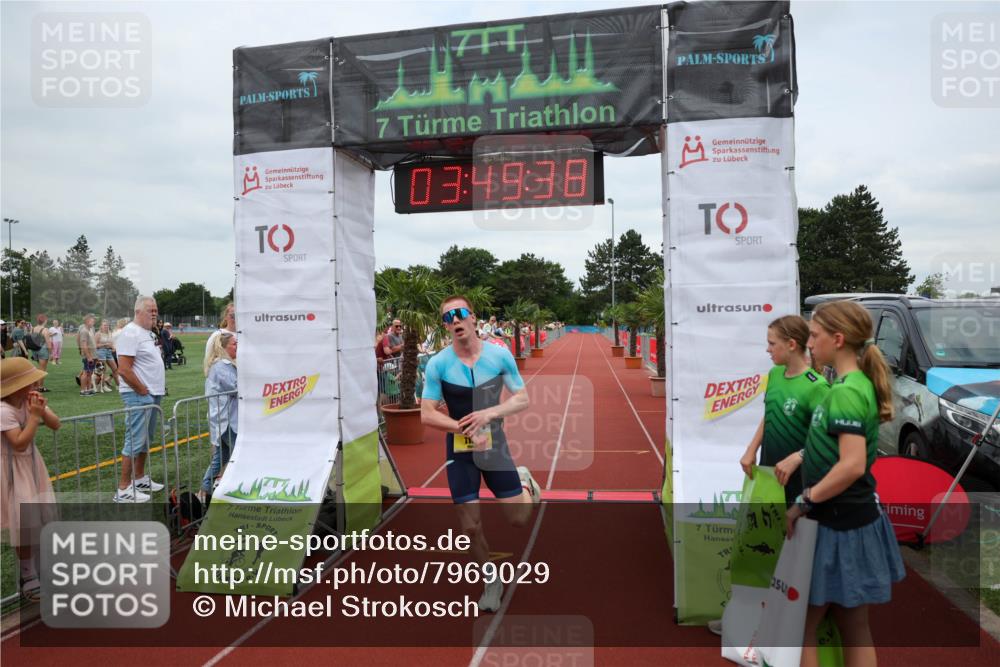15.06.2025 - 7 Türme Triathlon Michael Strokosch http://msf.ph/oto/7969029 15.06.2025 13:49:37 Ziel 1156 meine-sportfotos.de