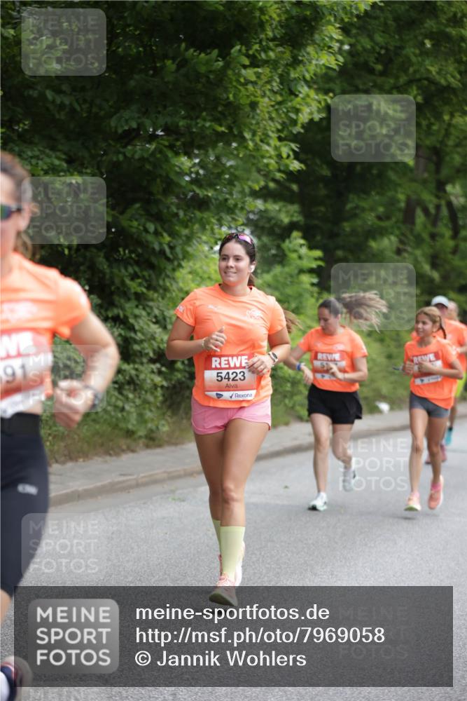 15.06.2025 - REWE Women's Run Jannik Wohlers http://msf.ph/oto/7969058 15.06.2025 10:04:13 Laufen 91, 5423, 51 meine-sportfotos.de