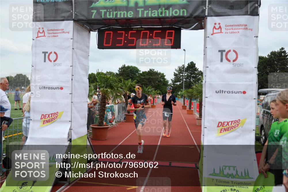 15.06.2025 - 7 Türme Triathlon Michael Strokosch http://msf.ph/oto/7969062 15.06.2025 13:50:58 Ziel 399, 983 meine-sportfotos.de
