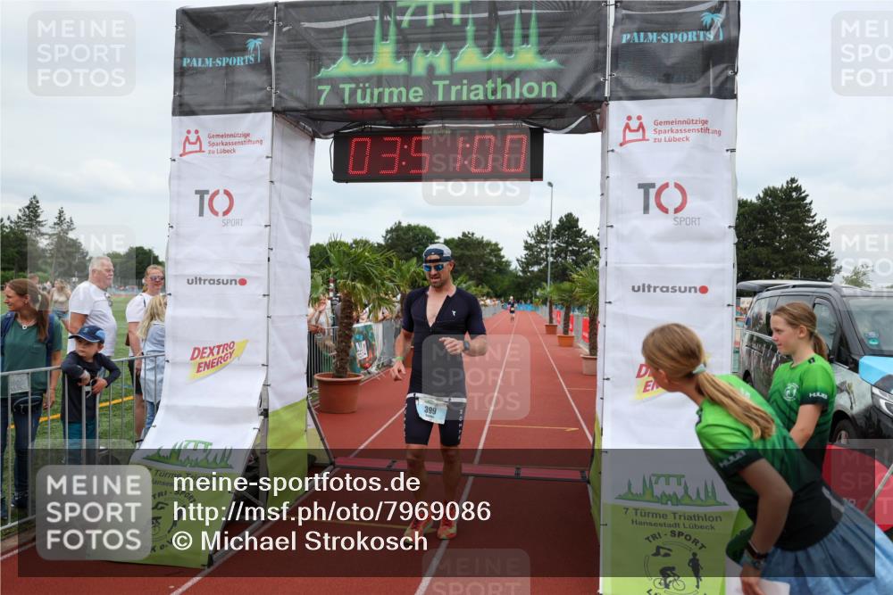 15.06.2025 - 7 Türme Triathlon Michael Strokosch http://msf.ph/oto/7969086 15.06.2025 13:51:00 Ziel 399, 983 meine-sportfotos.de