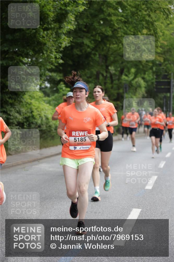 15.06.2025 - REWE Women's Run Jannik Wohlers http://msf.ph/oto/7969153 15.06.2025 10:04:16 Laufen 5185 meine-sportfotos.de
