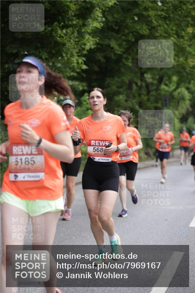 15.06.2025 - REWE Women's Run Jannik Wohlers http://msf.ph/oto/7969167 15.06.2025 10:04:17 Laufen 5185, 568 meine-sportfotos.de