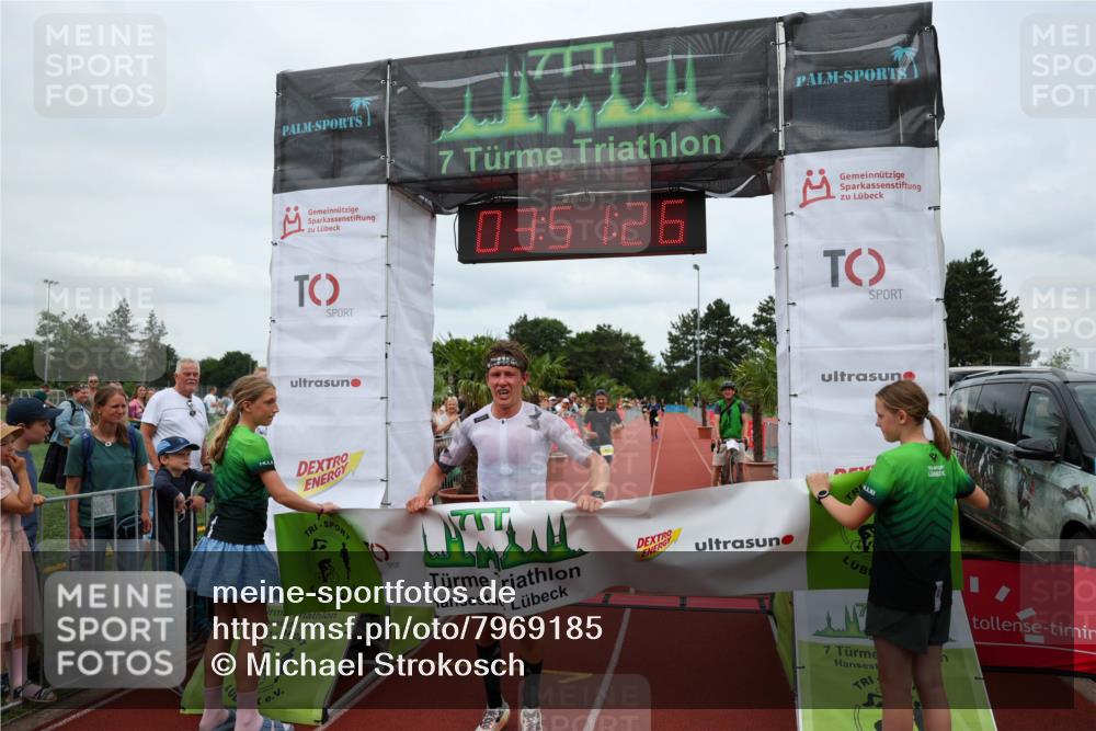 15.06.2025 - 7 Türme Triathlon Michael Strokosch http://msf.ph/oto/7969185 15.06.2025 13:51:26 Ziel 282, 855, 955, 1105 meine-sportfotos.de
