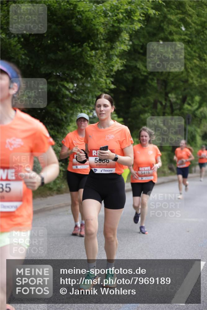 15.06.2025 - REWE Women's Run Jannik Wohlers http://msf.ph/oto/7969189 15.06.2025 10:04:17 Laufen 85, 5600, 5415 meine-sportfotos.de