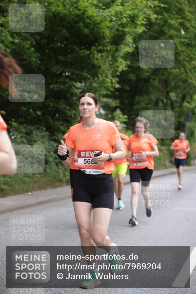 15.06.2025 - REWE Women's Run Jannik Wohlers http://msf.ph/oto/7969204 15.06.2025 10:04:17 Laufen 568 meine-sportfotos.de