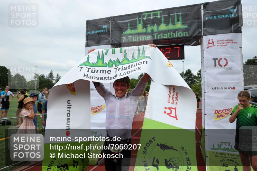 15.06.2025 - 7 Türme Triathlon Michael Strokosch http://msf.ph/oto/7969207 15.06.2025 13:51:27 Ziel 282, 855, 955, 1072, 1105 meine-sportfotos.de