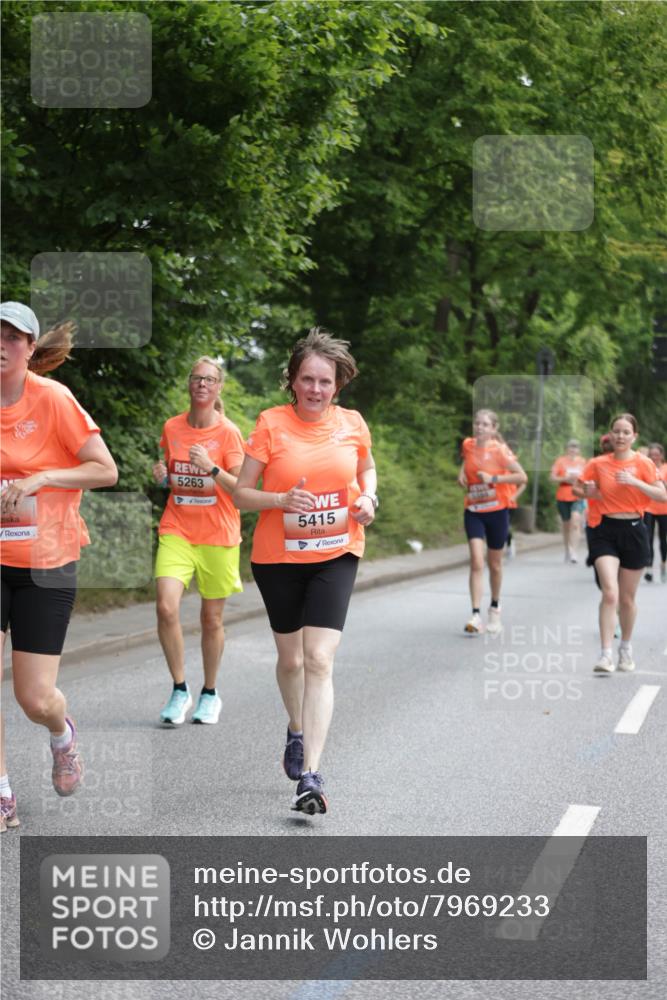 15.06.2025 - REWE Women's Run Jannik Wohlers http://msf.ph/oto/7969233 15.06.2025 10:04:18 Laufen 5263, 5415 meine-sportfotos.de