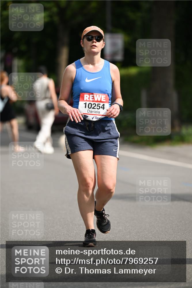 15.06.2025 - REWE Women's Run Dr. Thomas Lammeyer http://msf.ph/oto/7969257 15.06.2025 09:57:45 Laufen 10254 meine-sportfotos.de