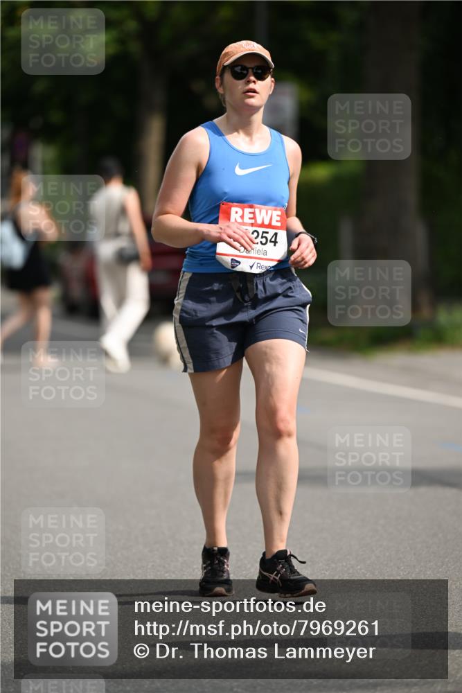 15.06.2025 - REWE Women's Run Dr. Thomas Lammeyer http://msf.ph/oto/7969261 15.06.2025 09:57:45 Laufen 254 meine-sportfotos.de