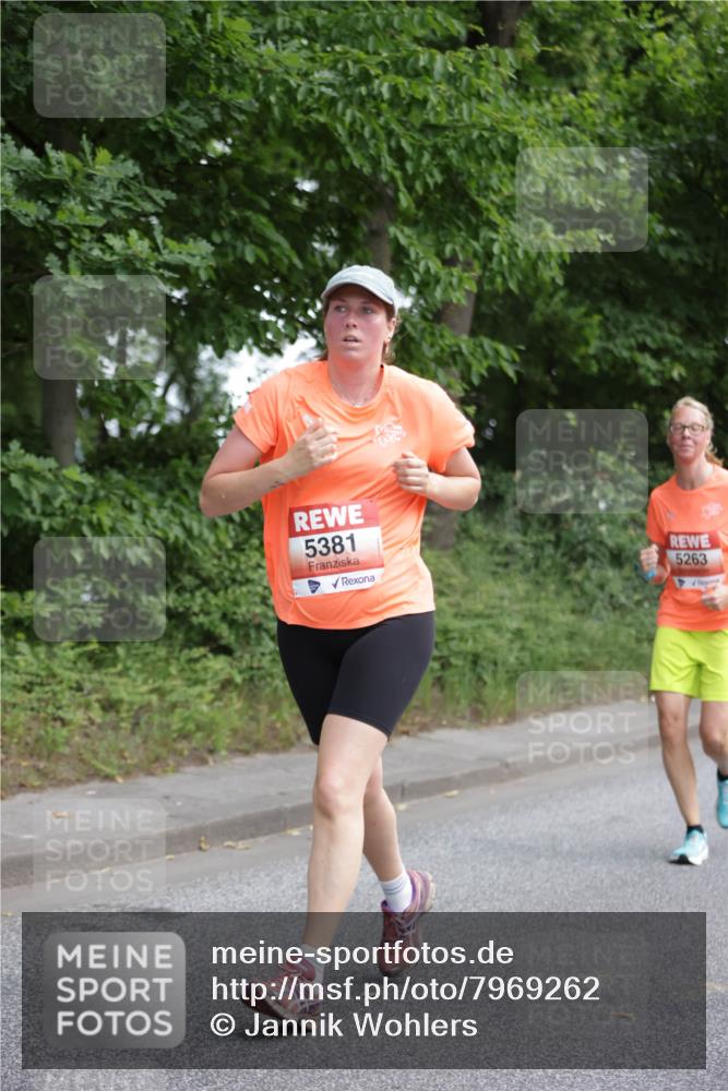 15.06.2025 - REWE Women's Run Jannik Wohlers http://msf.ph/oto/7969262 15.06.2025 10:04:19 Laufen 5381, 5263 meine-sportfotos.de