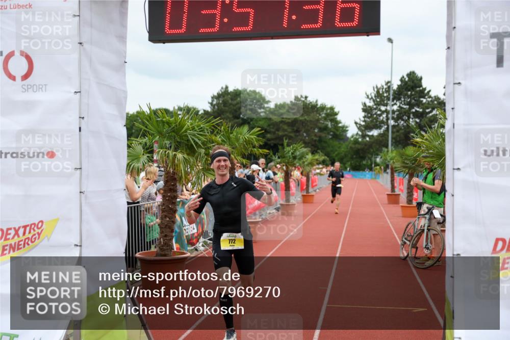 15.06.2025 - 7 Türme Triathlon Michael Strokosch http://msf.ph/oto/7969270 15.06.2025 13:51:36 Ziel 772, 842, 955, 1072 meine-sportfotos.de