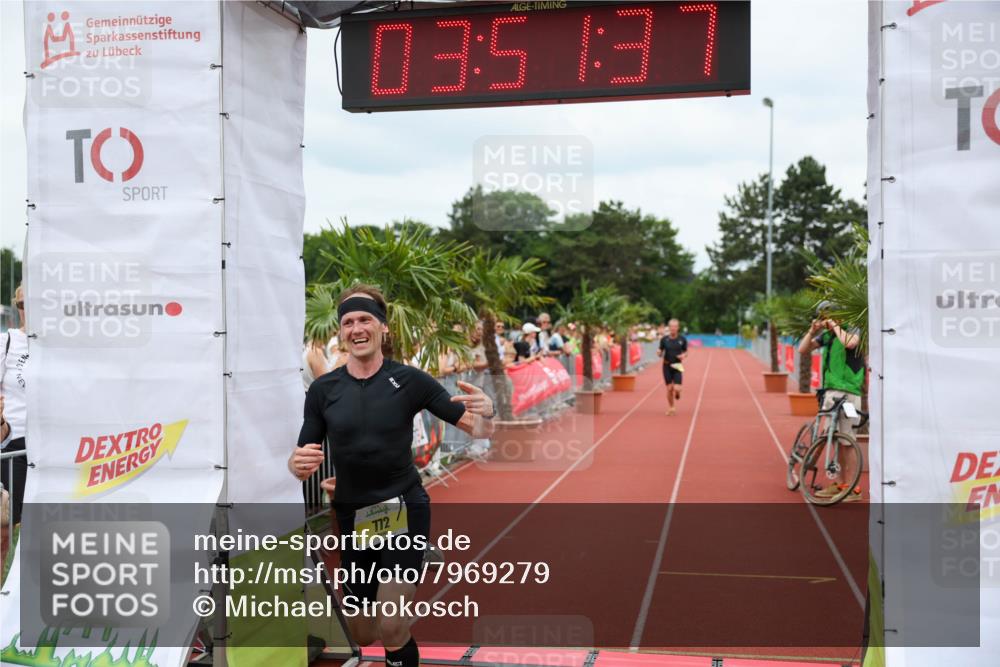 15.06.2025 - 7 Türme Triathlon Michael Strokosch http://msf.ph/oto/7969279 15.06.2025 13:51:37 Ziel 772, 842, 1072 meine-sportfotos.de