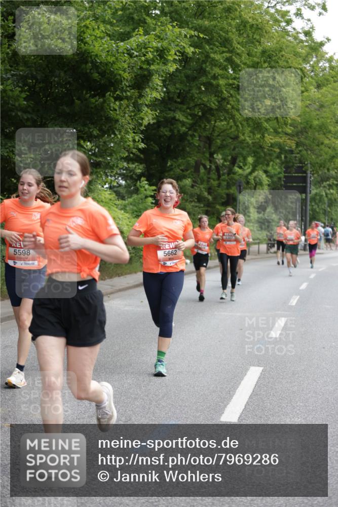 15.06.2025 - REWE Women's Run Jannik Wohlers http://msf.ph/oto/7969286 15.06.2025 10:04:23 Laufen 5598, 5662, 5307 meine-sportfotos.de
