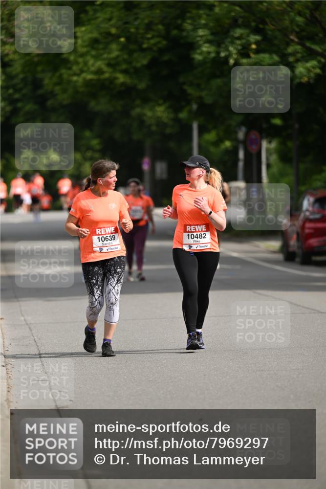 15.06.2025 - REWE Women's Run Dr. Thomas Lammeyer http://msf.ph/oto/7969297 15.06.2025 09:58:01 Laufen 10639, 10482 meine-sportfotos.de