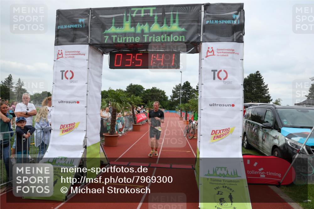15.06.2025 - 7 Türme Triathlon Michael Strokosch http://msf.ph/oto/7969300 15.06.2025 13:51:41 Ziel 772, 842 meine-sportfotos.de