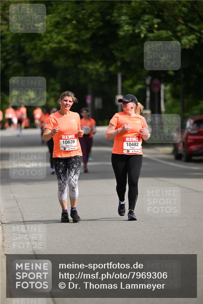 15.06.2025 - REWE Women's Run Dr. Thomas Lammeyer http://msf.ph/oto/7969306 15.06.2025 09:58:02 Laufen 10639, 10482 meine-sportfotos.de