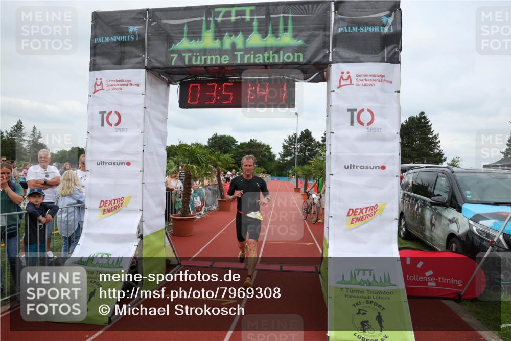 15.06.2025 - 7 Türme Triathlon Michael Strokosch http://msf.ph/oto/7969308 15.06.2025 13:51:41 Ziel 772, 842 meine-sportfotos.de