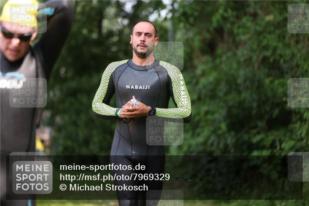 15.06.2025 - 7 Türme Triathlon Michael Strokosch http://msf.ph/oto/7969329 15.06.2025 12:56:11 Schwimmen 708, 741, 776, 804, 818, 833, 842, 869, 872, 880, 896, 904, 992, 1091, 1120, 1149, 1150, 1153, 1177 meine-sportfotos.de