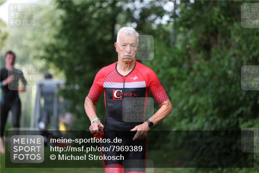 15.06.2025 - 7 Türme Triathlon Michael Strokosch http://msf.ph/oto/7969389 15.06.2025 12:56:15 Schwimmen 741, 776, 804, 842, 851, 869, 872, 880, 896, 904, 963, 992, 1091, 1120, 1149, 1150 meine-sportfotos.de