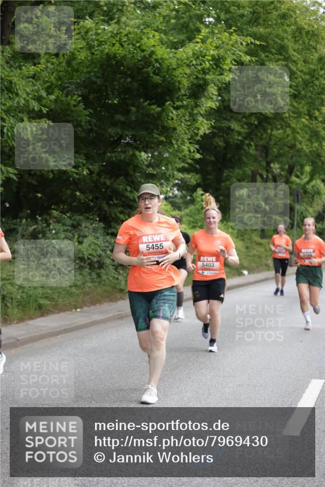 15.06.2025 - REWE Women's Run Jannik Wohlers http://msf.ph/oto/7969430 15.06.2025 10:04:28 Laufen 5455, 5403 meine-sportfotos.de